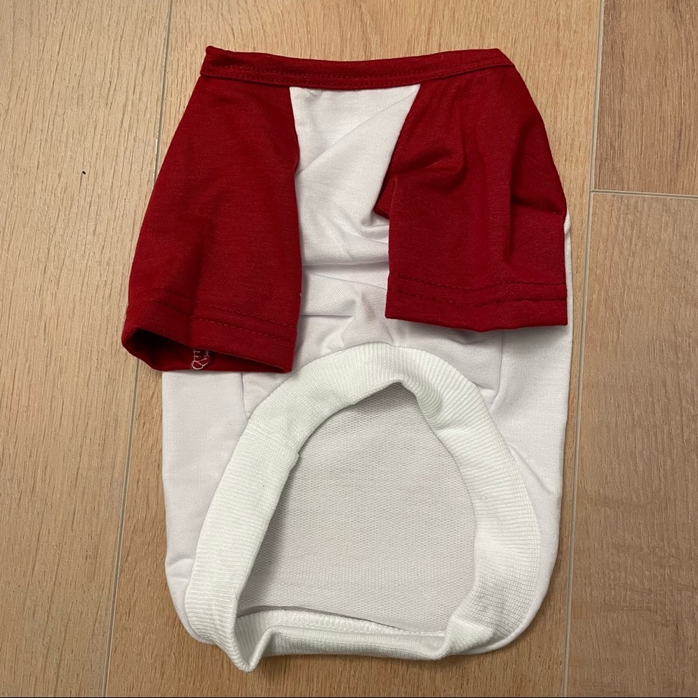 💗 NWOT Red Baseball Tee